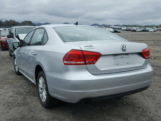 1VWAT7A36EC066147 - 2014 VOLKSWAGEN PASSAT S SILVER photo 3