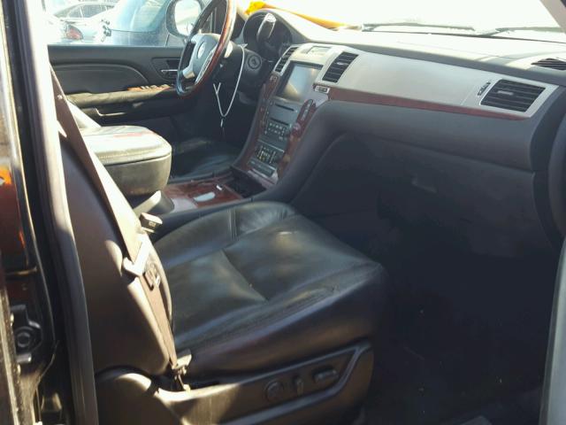 1GYFK668X7R208956 - 2007 CADILLAC ESCALADE E BLACK photo 5