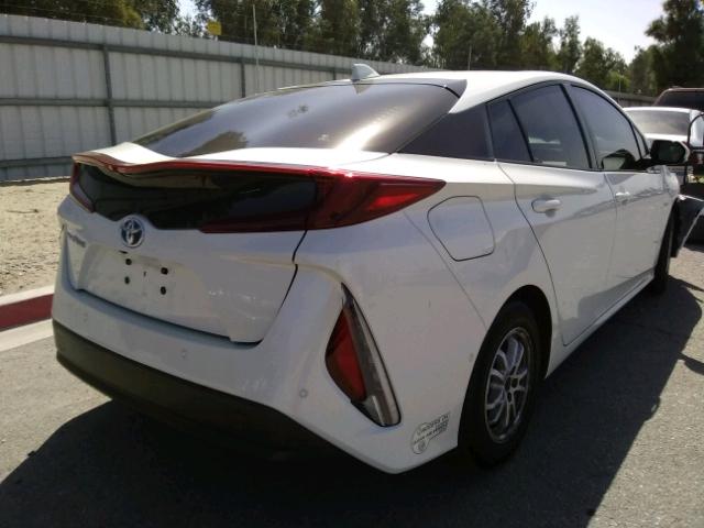 JTDKARFP6H3034047 - 2017 TOYOTA PRIUS PRIM თეთრი ფოტო 4