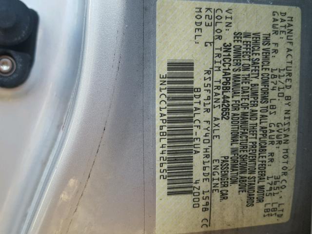 3N1CC1AP6BL442652 - 2011 NISSAN VERSA S GRAY photo 10