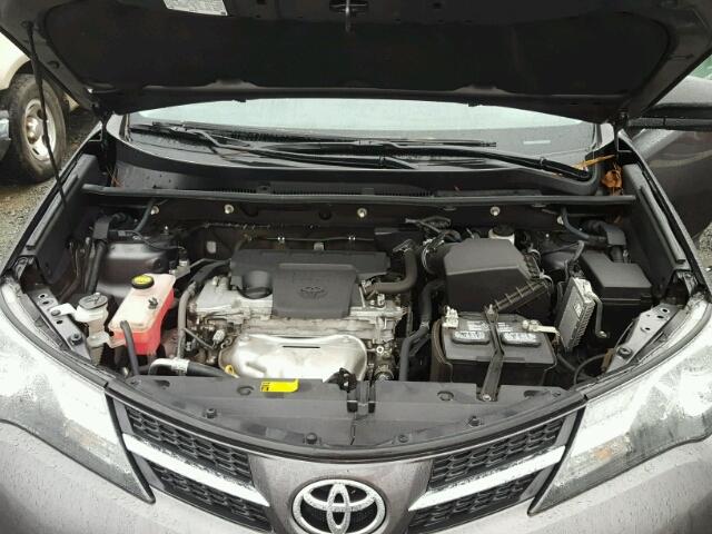 2T3BFREV0DW030469 - 2013 TOYOTA RAV4 LE GRAY photo 7