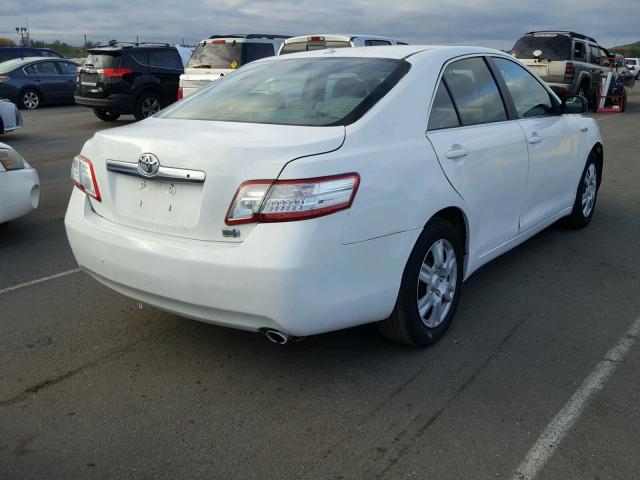 4T1BB3EK2BU138340 - 2011 TOYOTA CAMRY HYBR WHITE photo 4