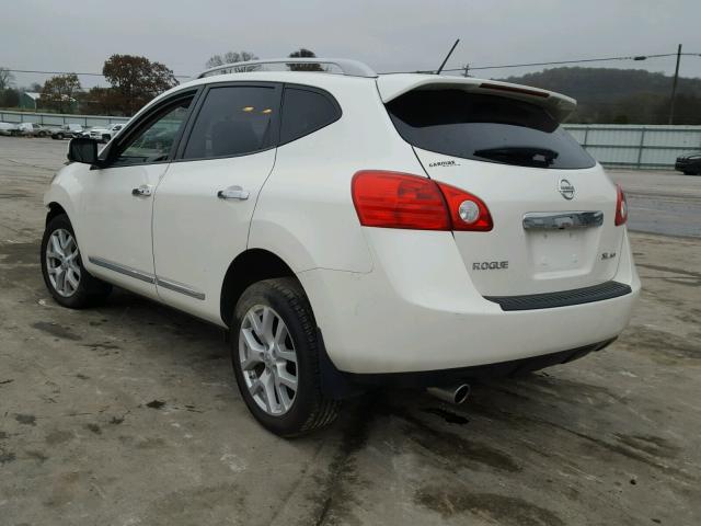 JN8AS5MV0DW626463 - 2013 NISSAN ROGUE S WHITE photo 3