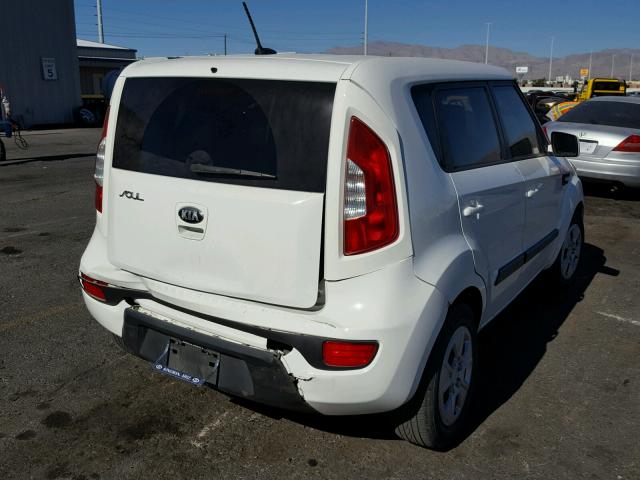 KNDJT2A59D7486760 - 2013 KIA SOUL WHITE photo 4