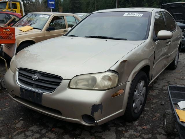 JN1CA31D7YT724116 - 2000 NISSAN MAXIMA GLE GOLD photo 2