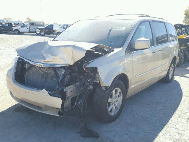 2A4RR8DX9AR415872 - 2010 CHRYSLER TOWN & COU GOLD photo 2