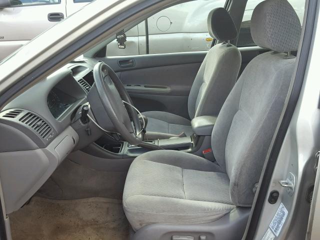 4T1BE32K13U236045 - 2003 TOYOTA CAMRY LE SILVER photo 5