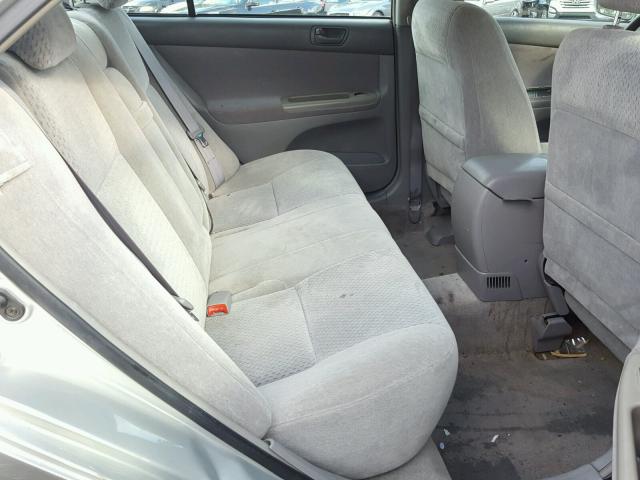 4T1BE32K13U236045 - 2003 TOYOTA CAMRY LE ვერცხლისფერი ფოტო 6