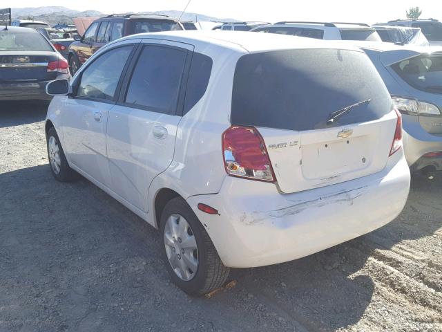 KL1TD66646B616840 - 2006 CHEVROLET AVEO BASE Biały zdjęcie 3