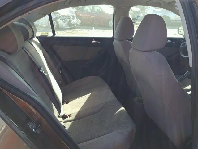 3VW1K7AJ0BM072361 - 2011 VOLKSWAGEN JETTA BASE BROWN photo 6