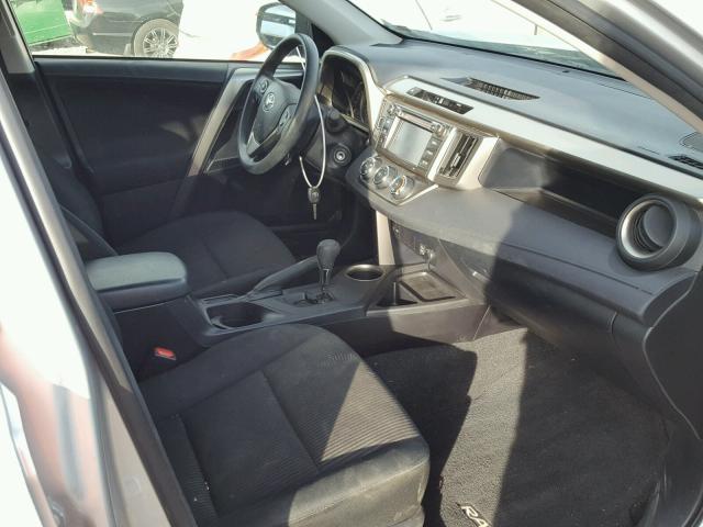 JTMBFREV6ED076533 - 2014 TOYOTA RAV4 LE Gümüş foto 5