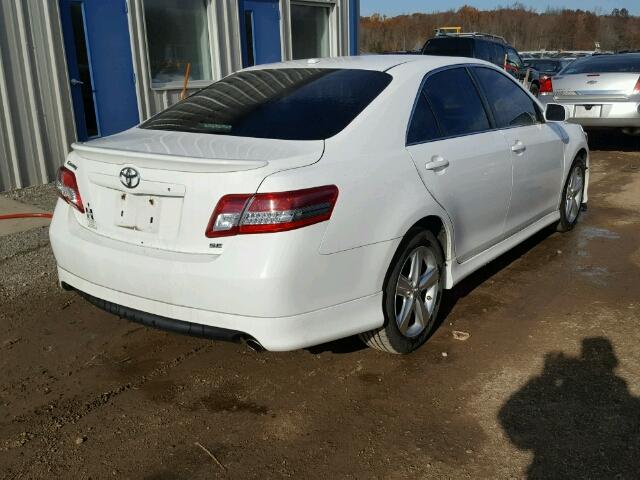 4T1BF3EK3BU707037 - 2011 TOYOTA CAMRY BASE WHITE photo 4