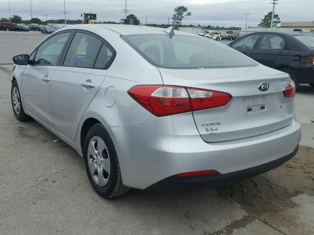 KNAFK4A63F5260755 - 2015 KIA FORTE LX SILVER photo 3