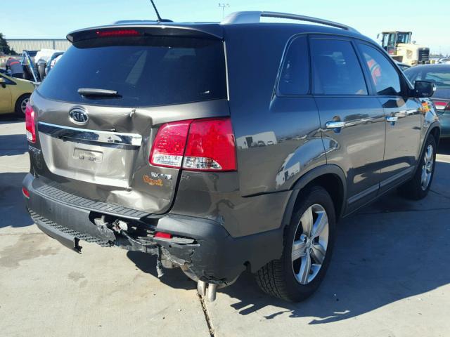 5XYKU3A27DG397608 - 2013 KIA SORENTO EX Qızıl foto 4