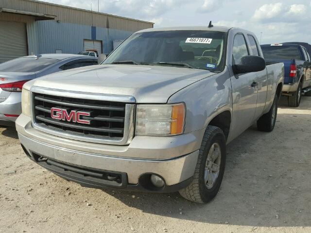 1GTEC19J77Z520541 - 2007 GMC NEW SIERRA SILVER photo 2