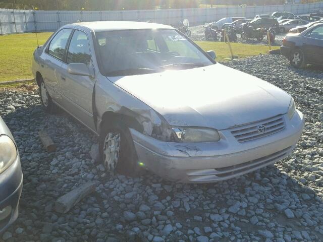 4T1BG22KXWU370223 - 1998 TOYOTA CAMRY CE GOLD photo 1