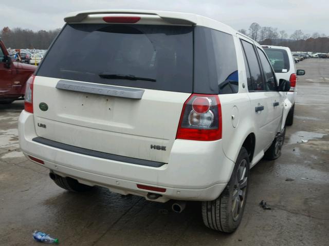 SALFT24N68H092093 - 2008 LAND ROVER LR2 HSE TE WHITE photo 4