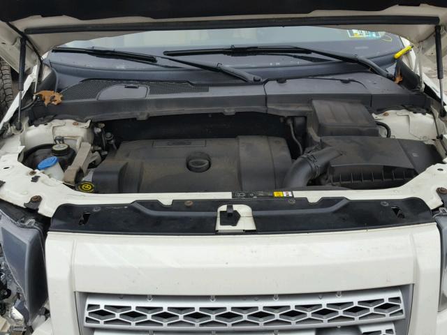 SALFT24N68H092093 - 2008 LAND ROVER LR2 HSE TE WHITE photo 7