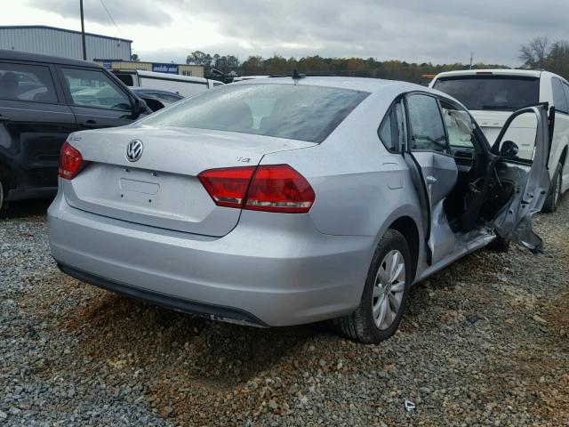 1VWAT7A39FC002136 - 2015 VOLKSWAGEN PASSAT S SILVER photo 4