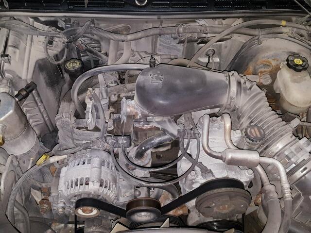 1GTCS19W528165549 - 2002 GMC SONOMA SILVER photo 7