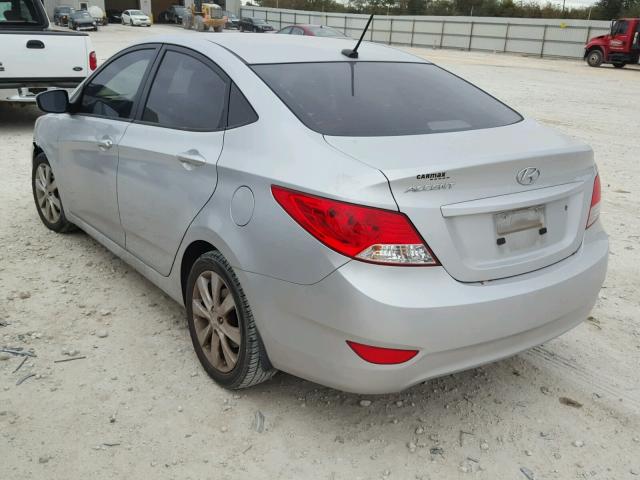 KMHCU4AE6DU319769 - 2013 HYUNDAI ACCENT GLS SILVER photo 3