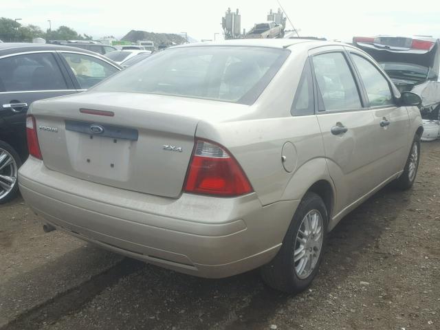 1FAFP34N16W126862 - 2006 FORD FOCUS ZX4 BEIGE photo 4