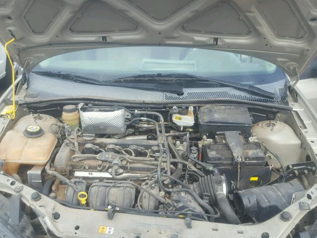 1FAFP34N16W126862 - 2006 FORD FOCUS ZX4 BEIGE photo 7