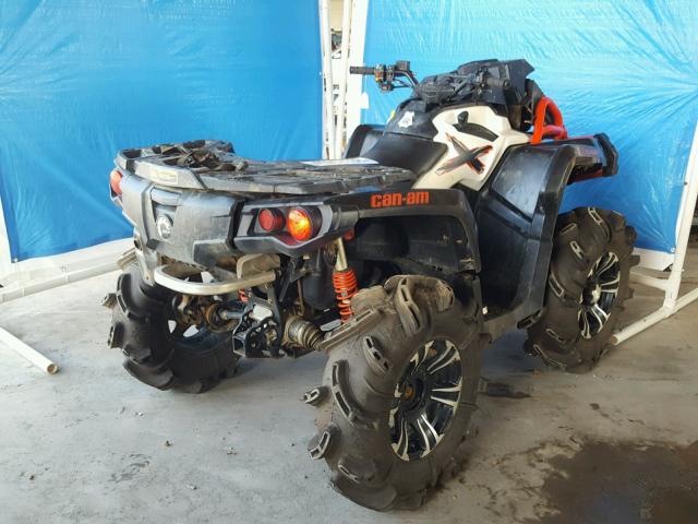 3JBLWAU29GJ000488 - 2016 CAN-AM OUTLANDER WHITE photo 4