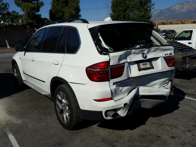 5UXZV4C59D0G53828 - 2013 BMW X5 XDRIVE3 WHITE photo 3