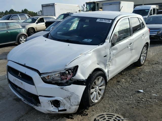 JA4AR4AU9BZ014331 - 2011 MITSUBISHI OUTLANDER WHITE photo 2