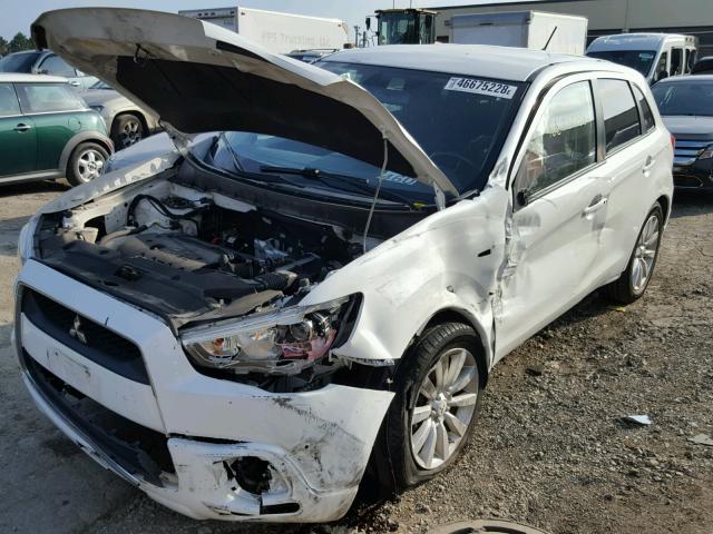 JA4AR4AU9BZ014331 - 2011 MITSUBISHI OUTLANDER WHITE photo 9