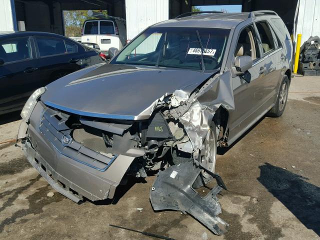 1GYEE63A040152133 - 2004 CADILLAC SRX GOLD photo 2