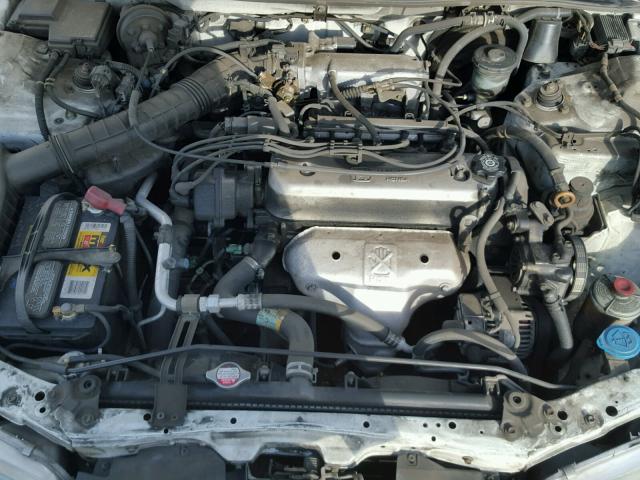 1HGCD5635VA233519 - 1997 HONDA ACCORD LX WHITE photo 7