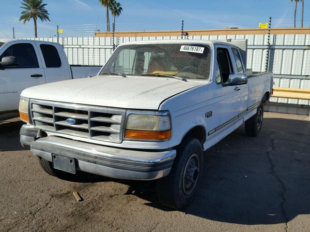 1FTHX25H1RKA14094 - 1994 FORD F250 WHITE photo 2