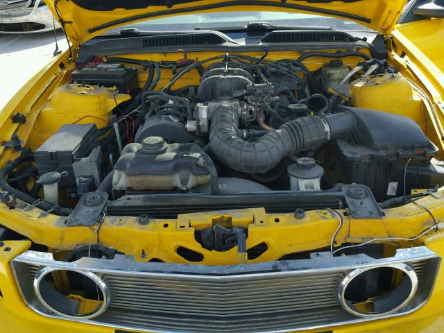 1ZVFT80N355174390 - 2005 FORD MUSTANG YELLOW photo 7