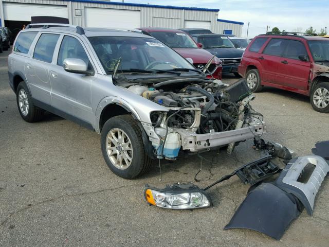 YV4SZ592671270268 - 2007 VOLVO XC70 SILVER photo 1