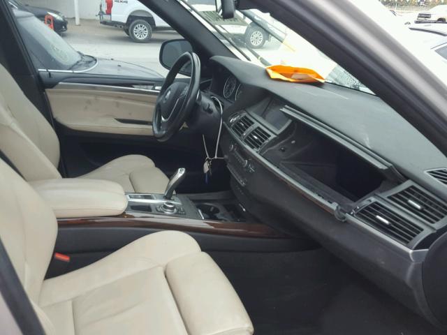 5UXZV8C5XDL899337 - 2013 BMW X5 XDRIVE5 فضي صورة 5