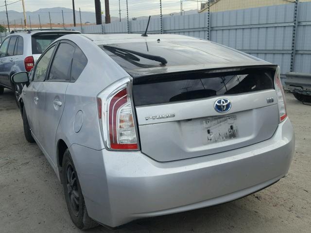 JTDKN3DU3F1914660 - 2015 TOYOTA PRIUS SILVER photo 3