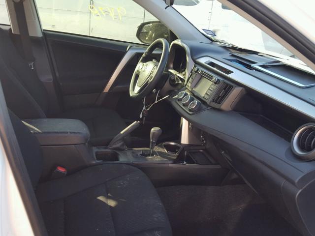 JTMZFREV9HD101119 - 2017 TOYOTA RAV4 LE Ağ foto 5