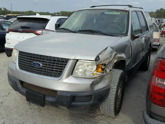 1FMRU15W23LC47808 - 2003 FORD EXPEDITION SILVER photo 2