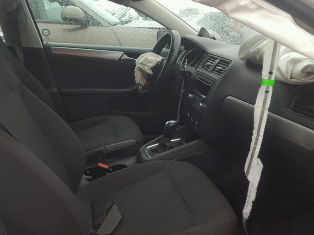 3VW2K7AJ0FM411517 - 2015 VOLKSWAGEN JETTA BASE WHITE photo 5