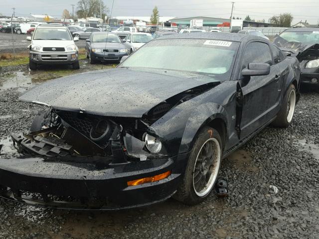 1ZVHT82H855134080 - 2005 FORD MUSTANG GT BLACK photo 2