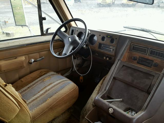 2GBJG31MXE4105534 - 1984 CHEVROLET G30 BEIGE photo 5