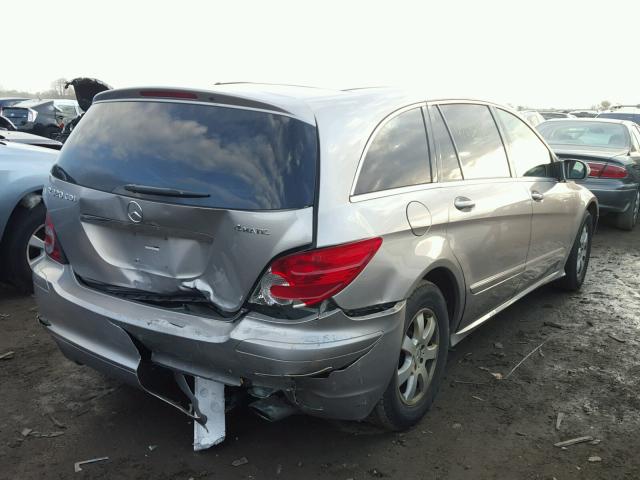 4JGCB22E47A049696 - 2007 MERCEDES-BENZ R 320 CDI SILVER photo 4