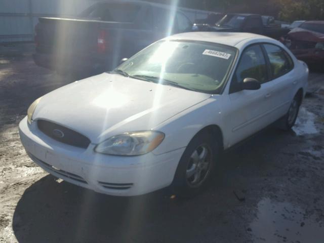 1FAFP53U96A147427 - 2006 FORD TAURUS SE WHITE photo 2