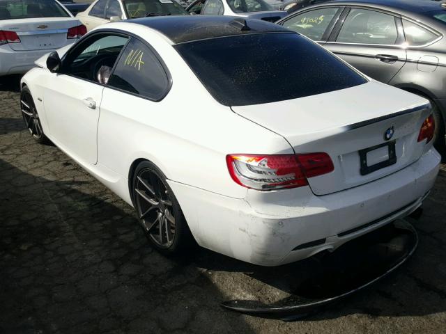 WBAKG1C5XBE362695 - 2011 BMW 335 IS WHITE photo 3