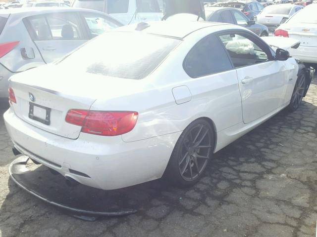 WBAKG1C5XBE362695 - 2011 BMW 335 IS WHITE photo 4