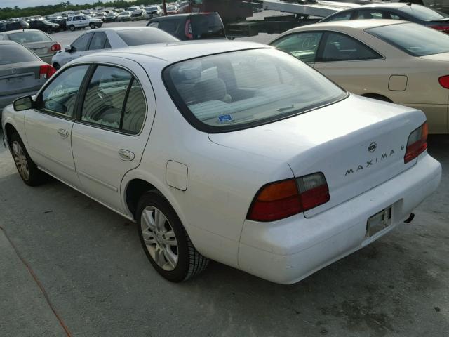 JN1CA21DXTT134740 - 1996 NISSAN MAXIMA GLE WHITE photo 3