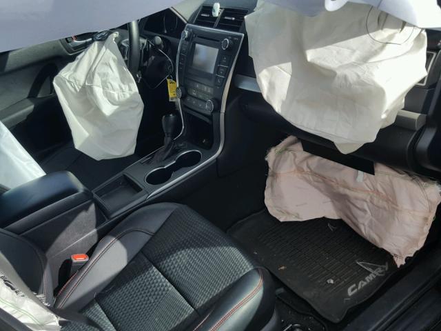 4T1BF1FK0FU968828 - 2015 TOYOTA CAMRY LE შავი ფოტო 5