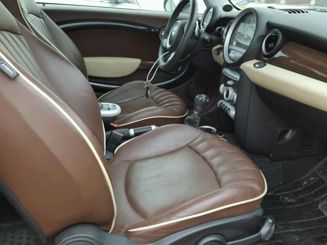 WMWML33568TN68097 - 2008 MINI COOPER CLU BROWN photo 5